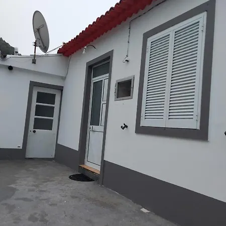 Casas Da Tia Florinda - Casa Flor De Laranjeira